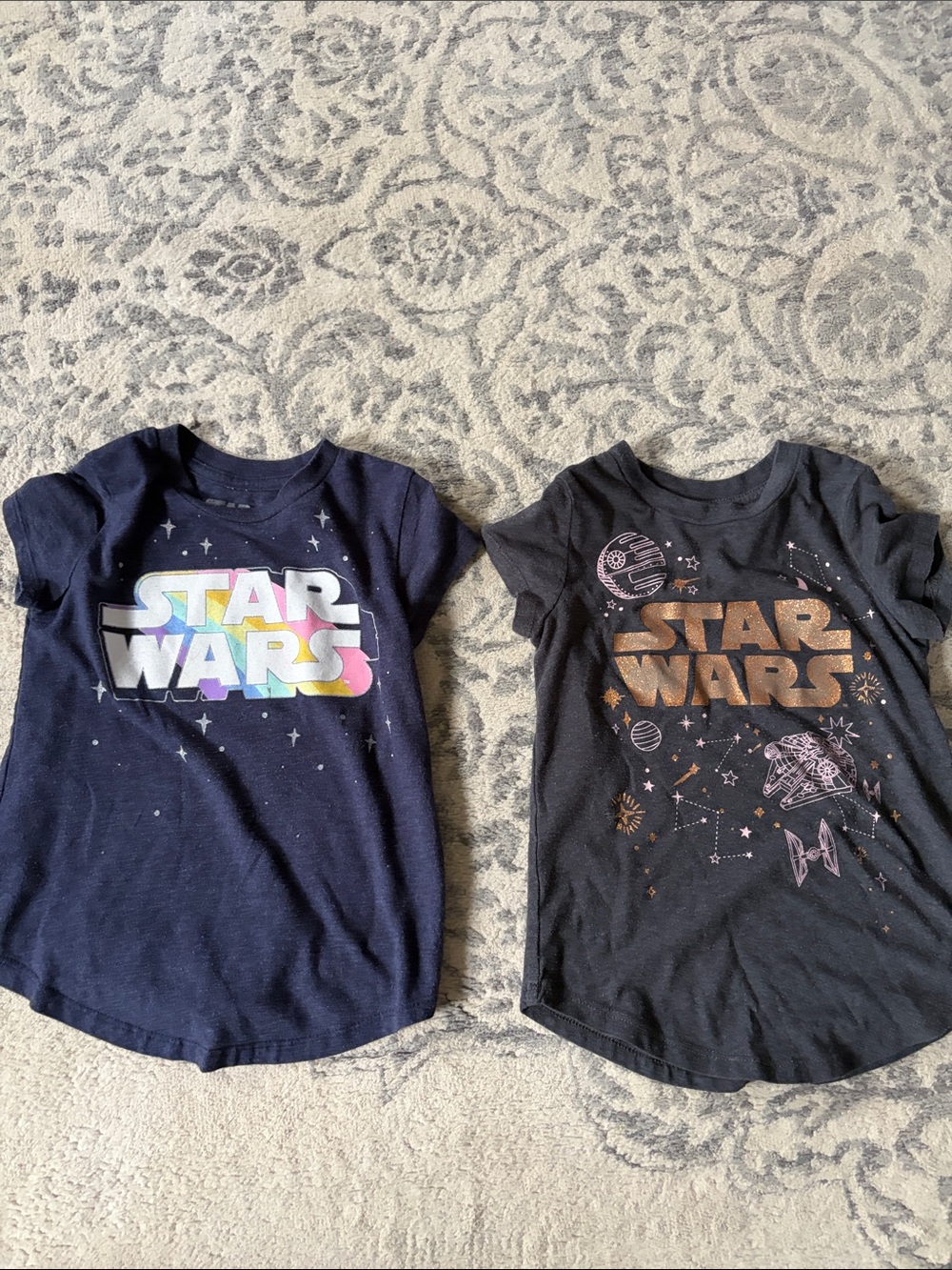 Girls size 5 Star Wars Kids Graphic Tees bundle